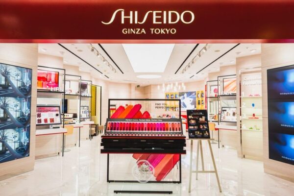 Việc mua hàng ở store offline có thể đảm bảo chính hãng nhưng lại không có quá nhiều chương trình khuyến mãi hấp dẫn như các sàn TMĐT